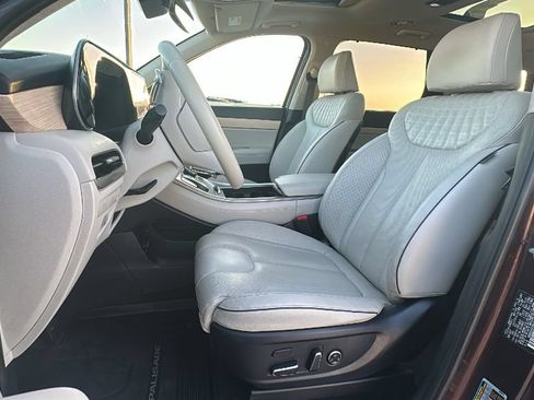 Used 2024 Hyundai Palisade Limited FWD image 4