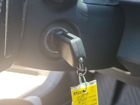 Used 2023 Toyota Camry SE FWD image 29