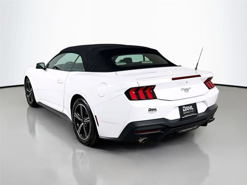 Used 2024 Ford Mustang Premium image 5