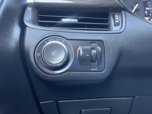 Used 2020 Buick Envision Premium image 30