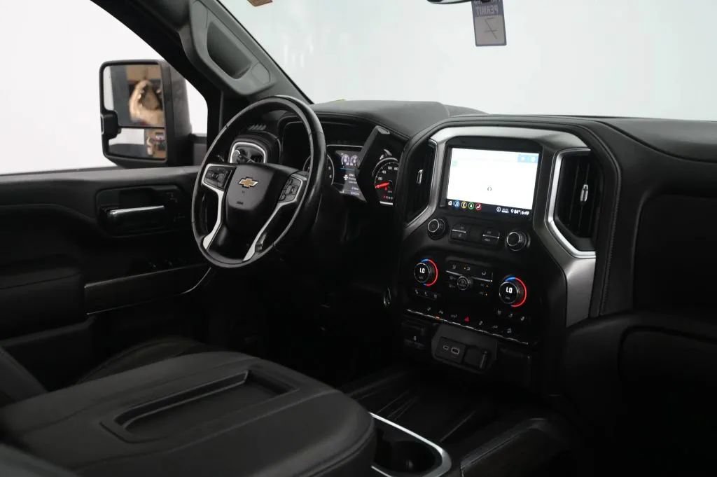 Used 2020 Chevrolet Silverado 2500 LTZ w/ Technology Package AWD/4WD image 65