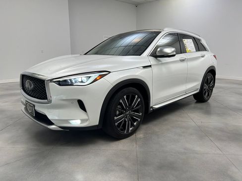 Used 2023 INFINITI QX50 Sensory w/ Accent Package FWD image 3