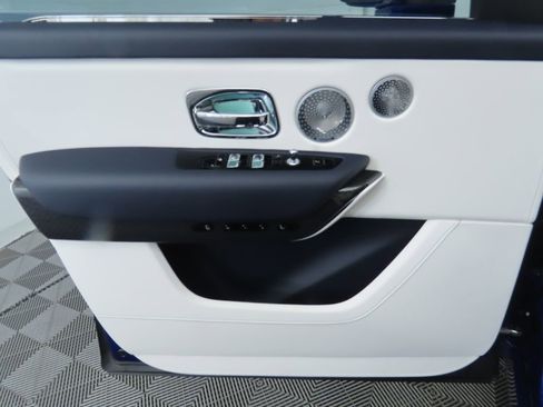 New 2026 Rolls-Royce Cullinan Black Badge image 25