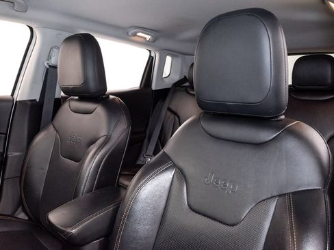 Used 2019 Jeep Compass Limited AWD/4WD image 11