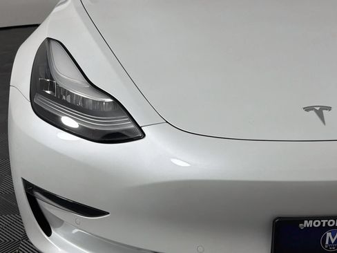 Used 2020 Tesla Model 3 Standard Range Plus RWD image 3