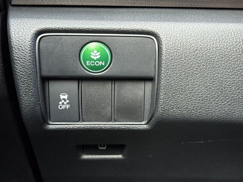 Used 2016 Honda Accord EX-L image 29