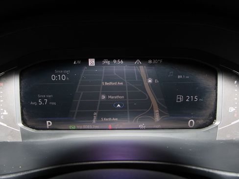 Used 2022 Volkswagen Atlas Cross Sport SEL R-Line image 11