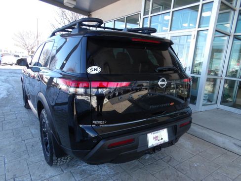 Certified 2023 Nissan Pathfinder Rock Creek image 5