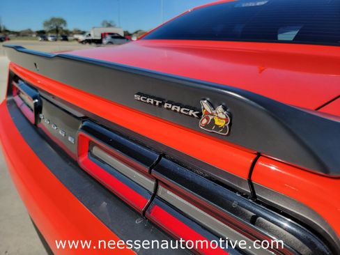 Used 2022 Dodge Challenger R/T Scat Pack image 10