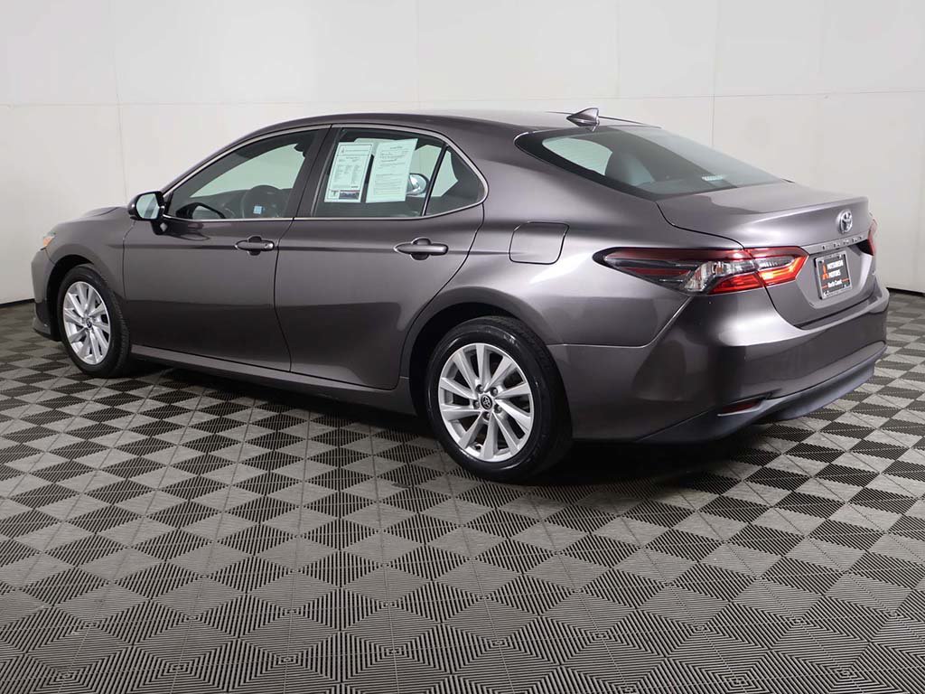 Used 2023 Toyota Camry LE FWD image 10