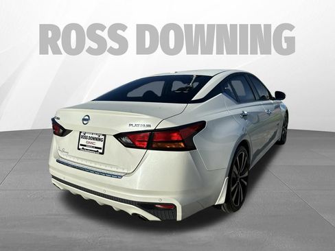 Used 2020 Nissan Altima 2.5 Platinum FWD image 4