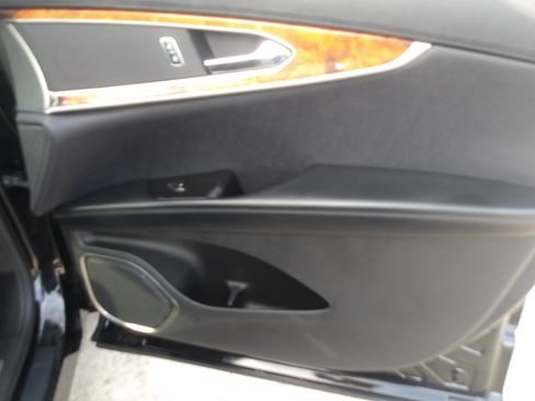 Used 2016 Lincoln MKX Select w/ Select Plus Package image 9