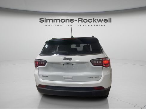 Used 2025 Jeep Compass Limited AWD/4WD image 4
