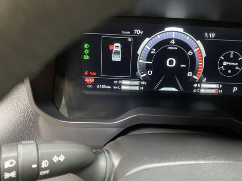 Used 2025 Toyota Tundra Limited image 38