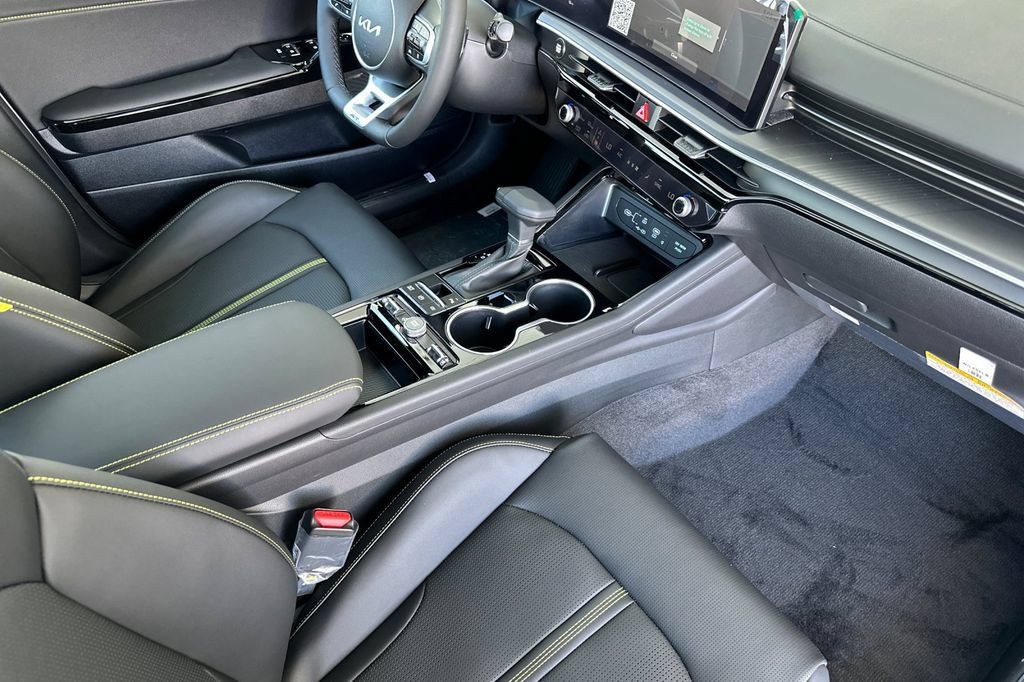 New 2026 Kia K5 GT w/ GT1 Package FWD image 16