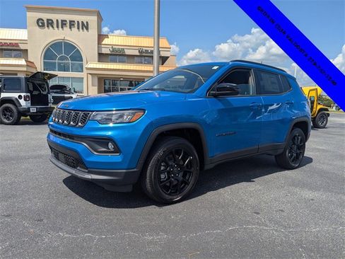 New 2025 Jeep Compass Latitude w/ Sun & Sound Group image 8