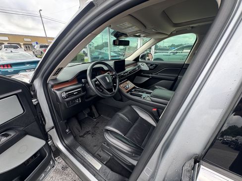Used 2020 Lincoln Aviator Reserve w/ Equipment Group 202A AWD/4WD image 7