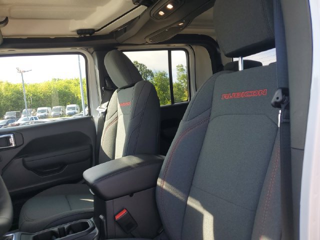 New 2026 Jeep Gladiator Rubicon w/ Technology Group AWD/4WD image 11