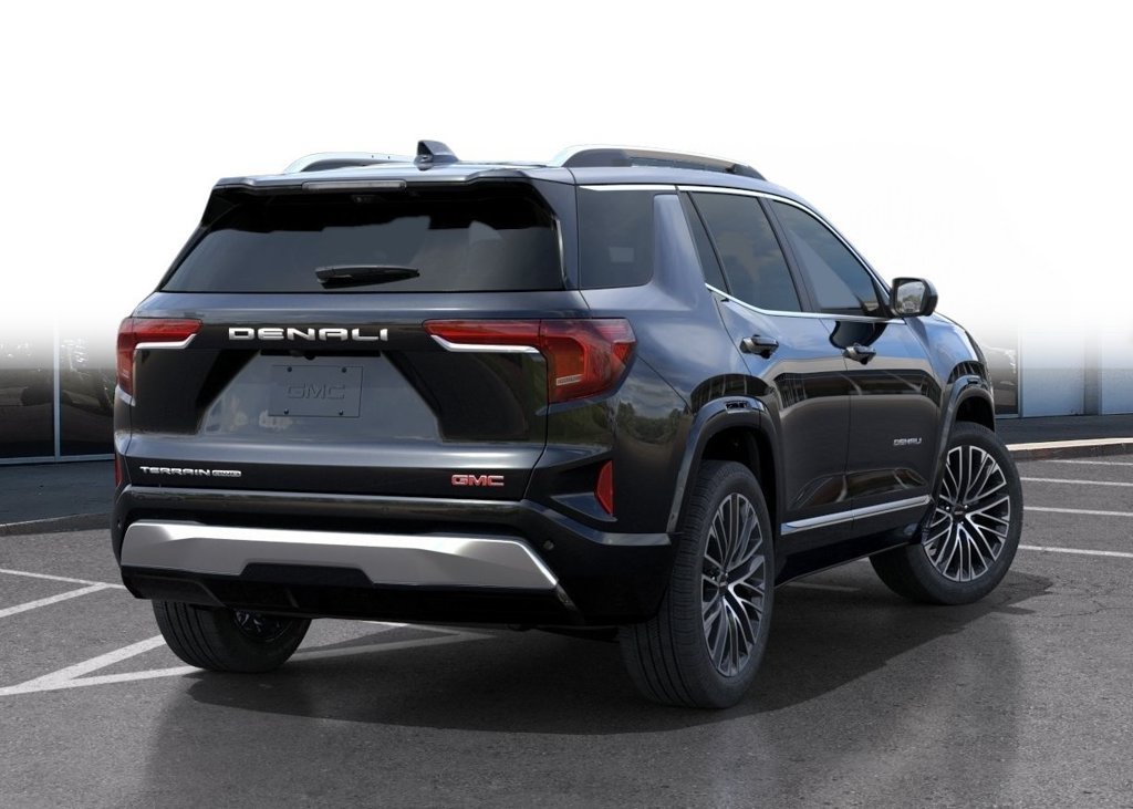 New 2027 GMC Terrain Denali w/ LPO, Floor Liner Package AWD/4WD image 4