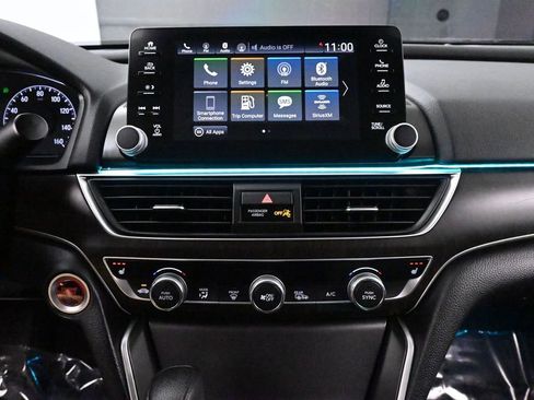 Used 2018 Honda Accord EX image 29