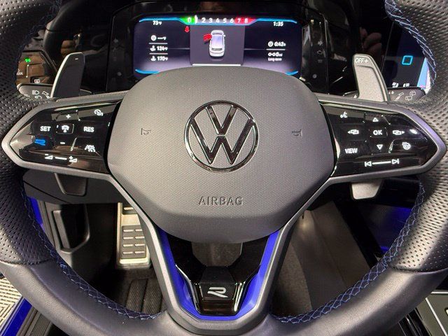 Used 2024 Volkswagen Golf R AWD/4WD image 18