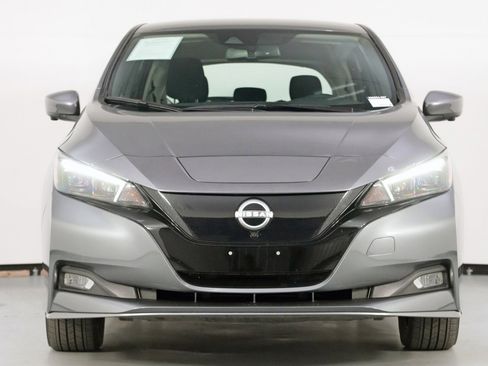 Used 2025 Nissan Leaf SV Plus image 6