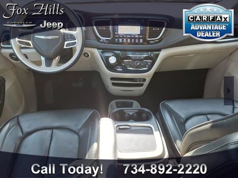 Used 2020 Chrysler Pacifica Limited w/ Tire & Wheel Group image 13