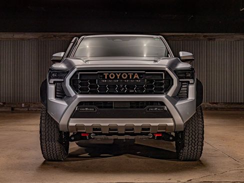 Used 2026 Toyota Tacoma 4x4 Double Cab Hybrid image 2