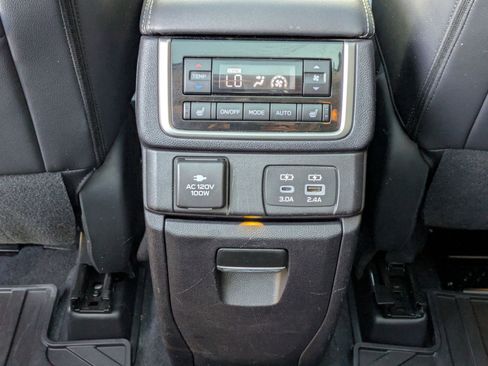 Used 2023 Subaru Ascent Touring image 23