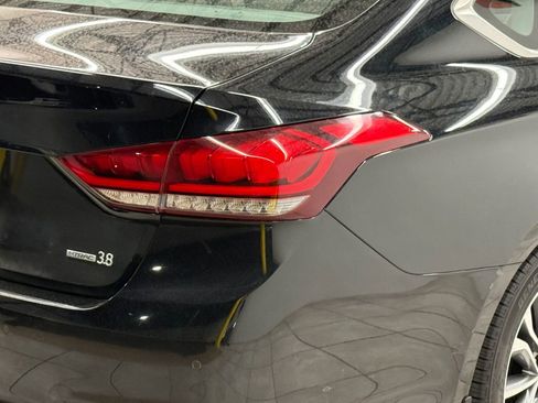 Used 2016 Hyundai Genesis 3.8 w/ Option Group 03 AWD/4WD image 10