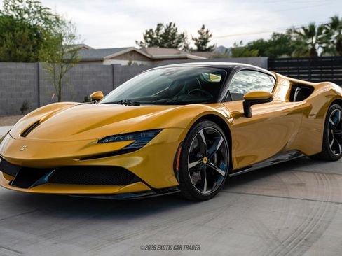 Used 2024 Ferrari SF90 Spider image 18