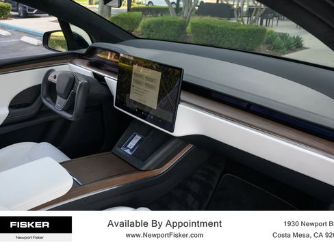 Used 2024 Tesla Model X image 17