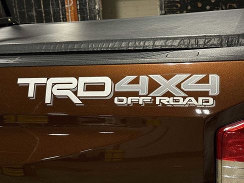 Used 2017 Toyota Tundra Limited image 29