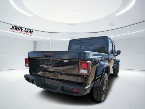 New 2026 Jeep Gladiator Sport image 3