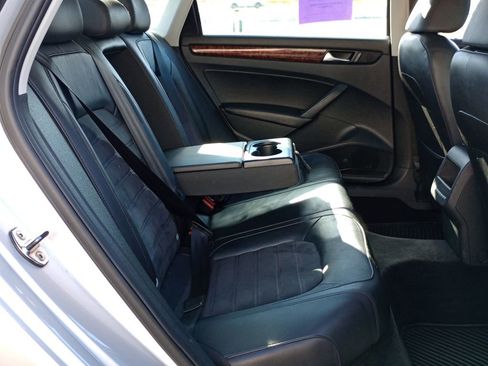 Used 2012 Volkswagen Passat 2.5 SEL image 20