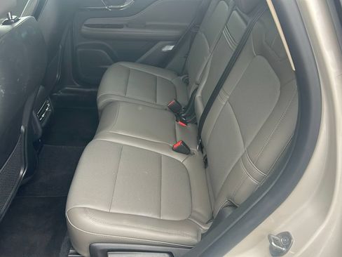 Used 2023 Lincoln Corsair FWD w/ Equipment Group 101A image 4