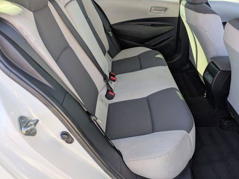 Used 2023 Toyota Corolla LE image 13