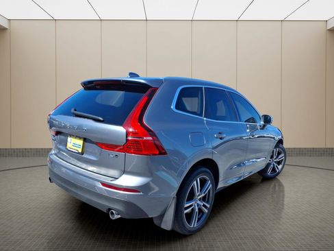 Used 2021 Volvo XC60 T5 Momentum w/ Premium Package AWD/4WD image 6