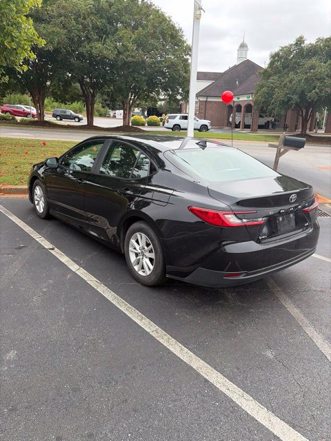 Used 2025 Toyota Camry LE FWD image 2