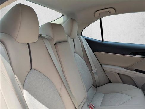 Used 2020 Toyota Camry LE w/ Convenience Package image 21