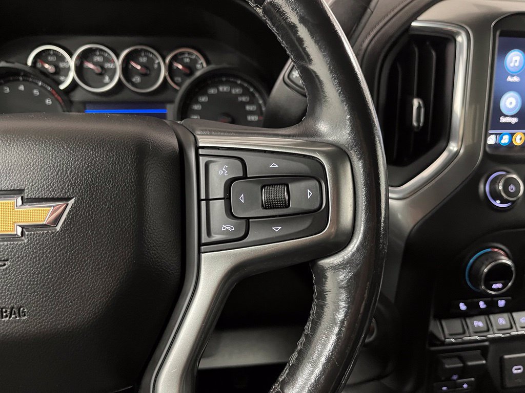 Used 2021 Chevrolet Silverado 1500 LTZ AWD/4WD image 31