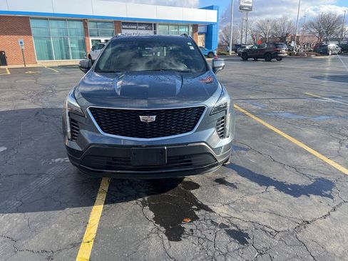 Used 2019 Cadillac XT4 Sport image 3