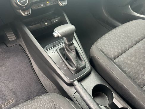 Used 2022 Kia Rio S w/ Technology Package FWD image 13