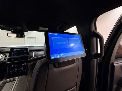 Used 2024 Chevrolet Tahoe Z71 w/ Luxury Package AWD/4WD image 73