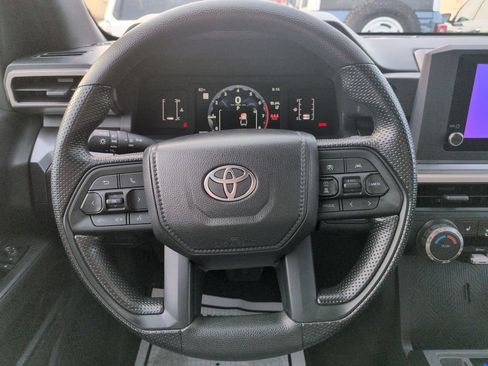 Used 2025 Toyota Tacoma SR5 AWD/4WD image 14