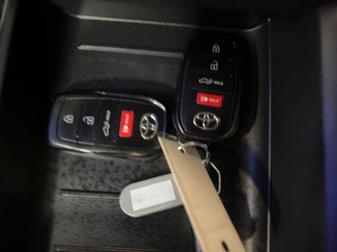 Used 2022 Toyota Tundra SR5 image 27