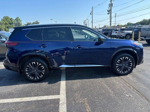 Used 2024 Nissan Rogue Platinum w/ Platinum Premium Package AWD/4WD image 8