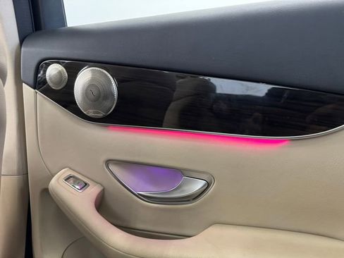 Used 2022 Mercedes-Benz GLC 300 GLC 300 image 40