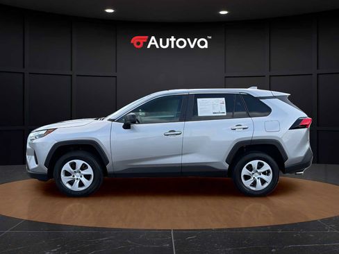 Used 2025 Toyota RAV4 LE AWD/4WD image 2