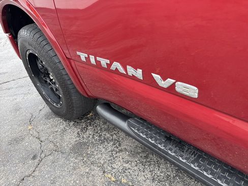 Used 2019 Nissan Titan PRO-4X image 20